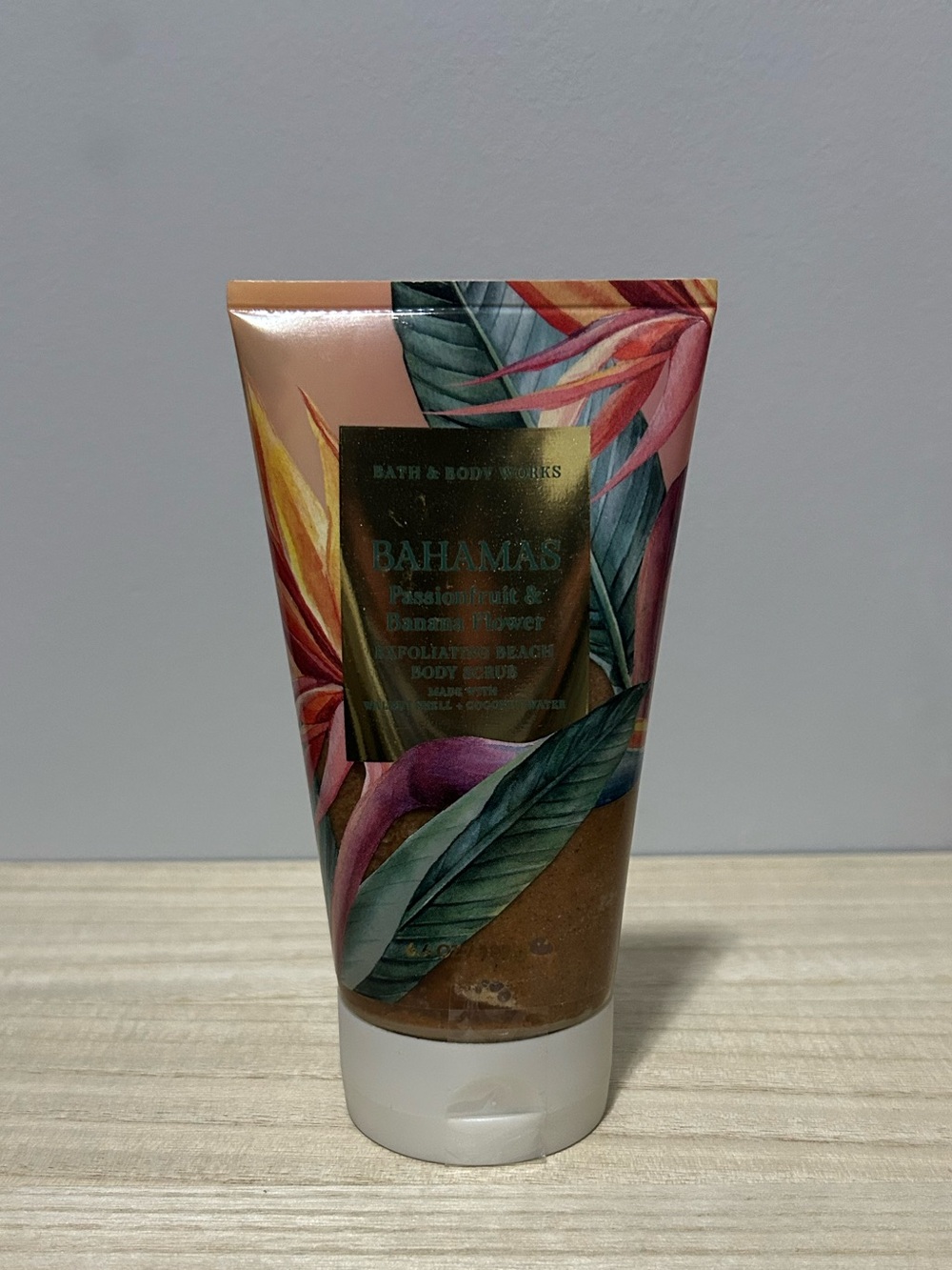 NEW Bath & Body Works Bahamas Passionfruit & Banana Flower Exfoliating Scrub